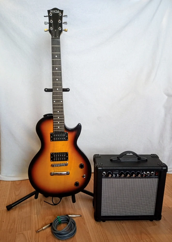 Kytara typu Les Paul s kombem (Prodáno)
