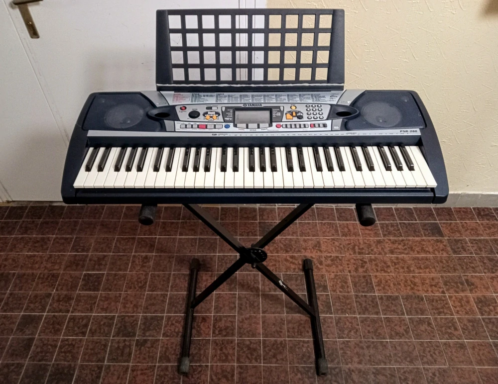 Yamaha PSR-280 (Prodáno)