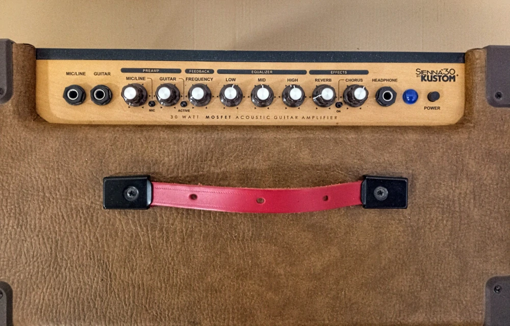 Akustické kombo Kustom Sienna 30 (Prodáno) 
