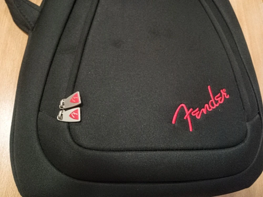 Obal Fender pro Stratocaster