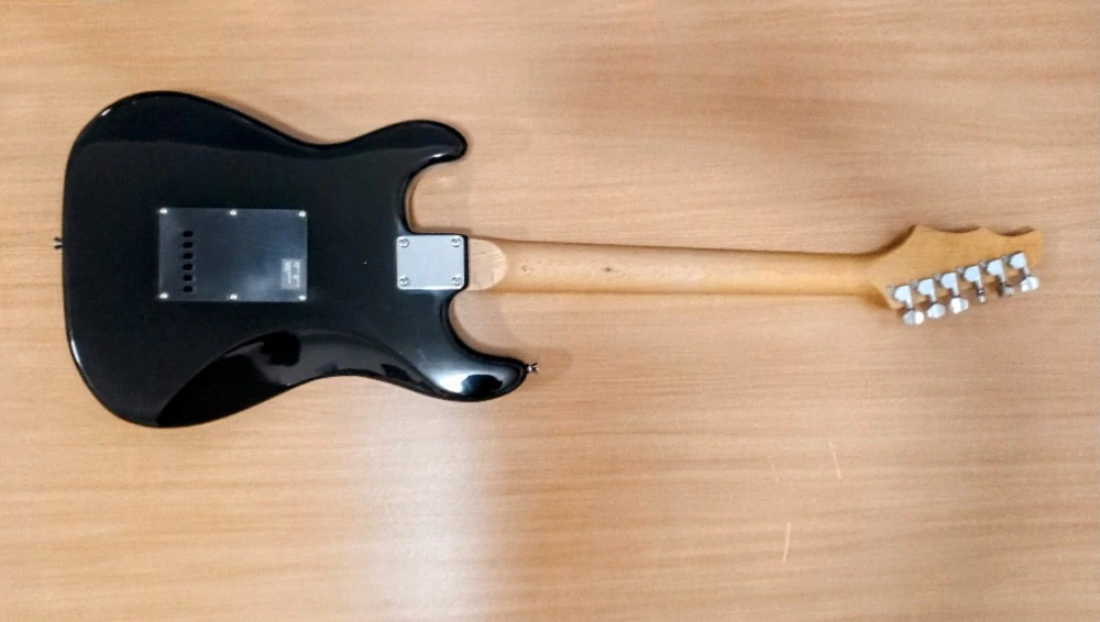 Aria typ Stratocaster (Prodáno)