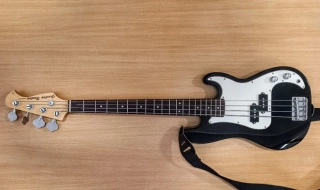 Baskytara HB Standard Series (Prodáno)
